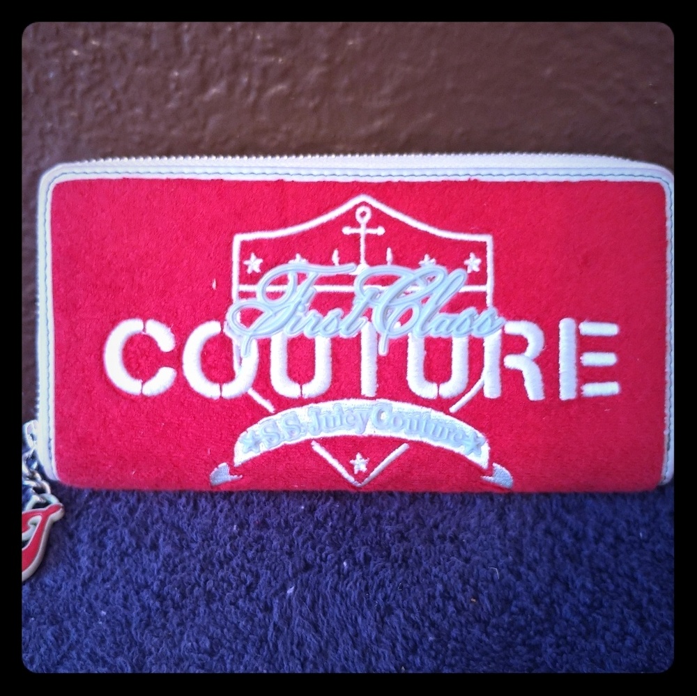 Juicy Couture zip wallet first class couture